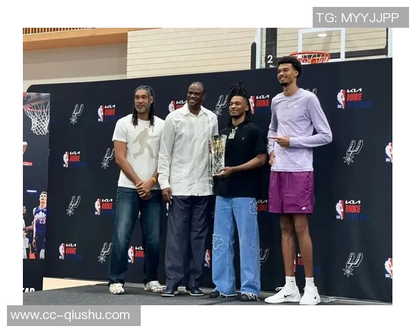 马刺队史年轻球员表现惊艳邓肯文班与卡斯尔共同创造30加10加5佳绩 马刺队史年轻球员表现惊艳邓肯文班与卡斯尔共同创造30加10加5佳绩