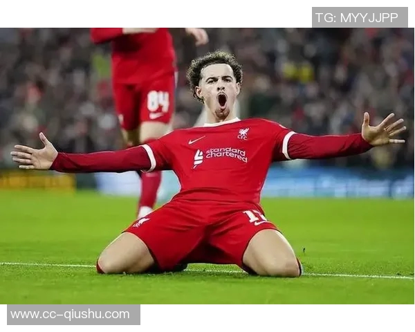 克洛普亲临巴黎德比现场见证圣日耳曼与巴黎FC激战全程