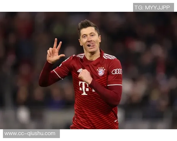 莱万坦言前锋需承担艰苦任务期待再夺欧冠后离开球队 莱万坦言前锋需承担艰苦任务期待再夺欧冠后离开球队